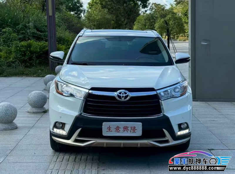 17年丰田汉兰达轿车抵押车出售