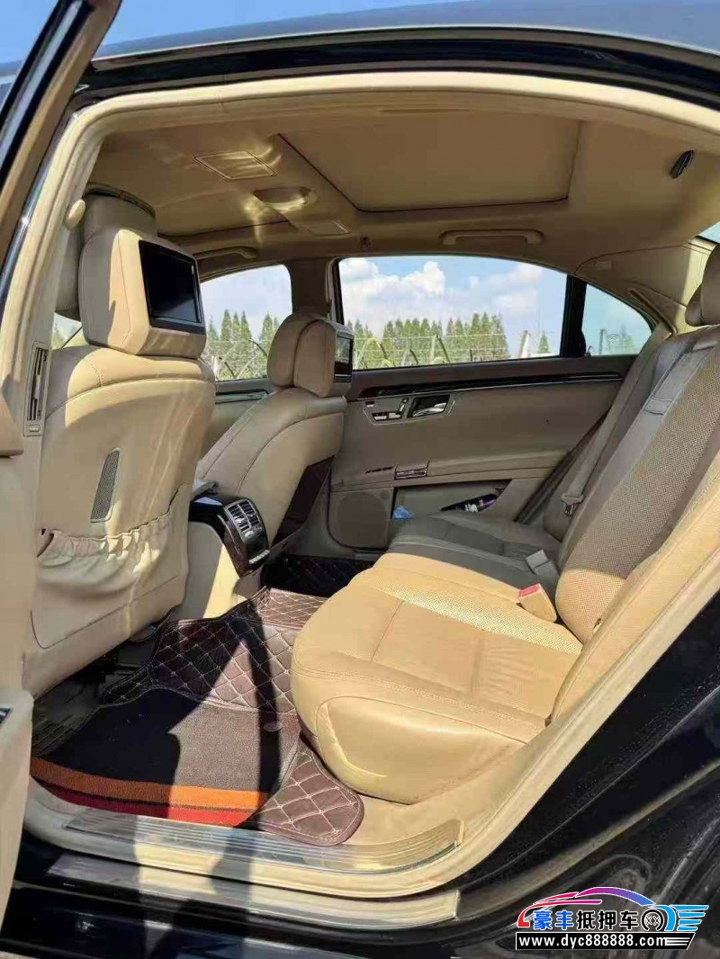 12年奔驰S轿车抵押车出售