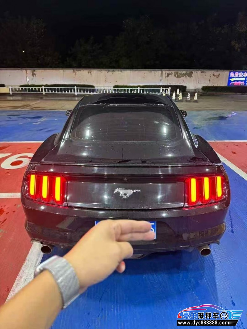 18年福特野马轿车抵押车出售