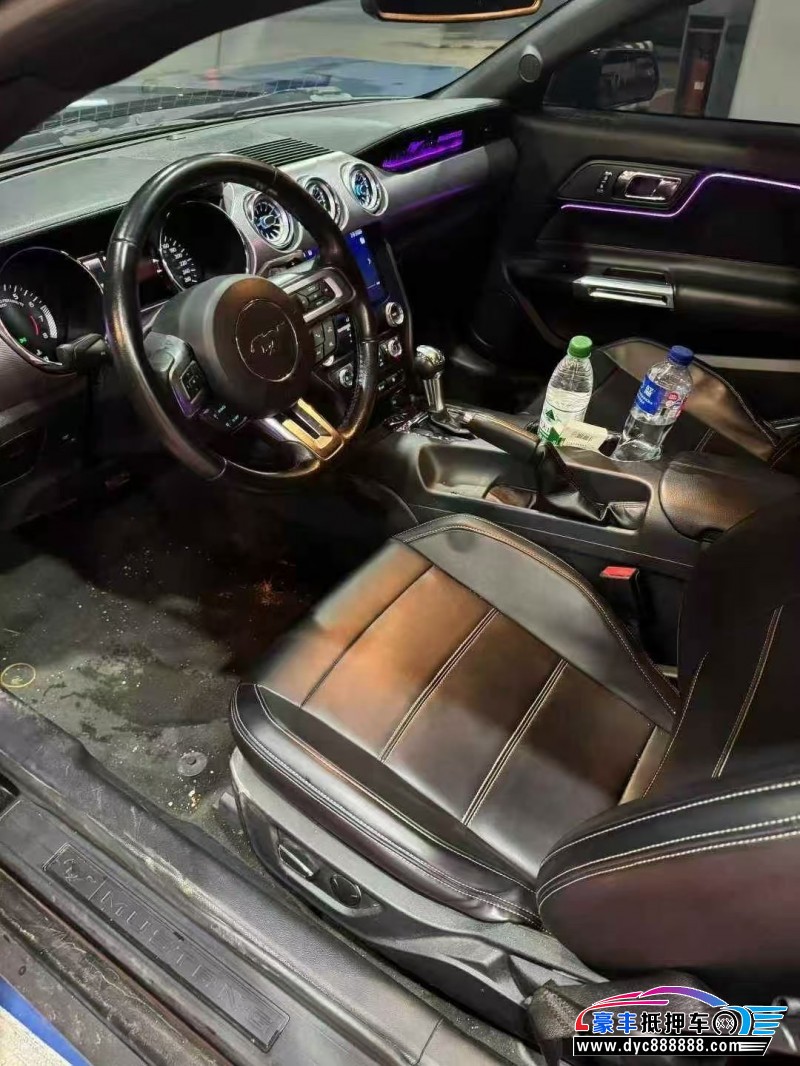 18年福特野马轿车抵押车出售