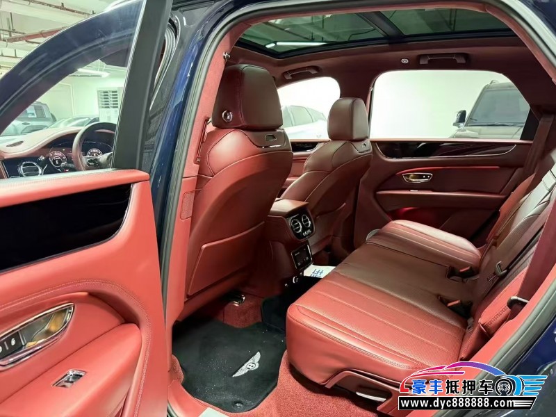 25年宾利添越轿车抵押车出售