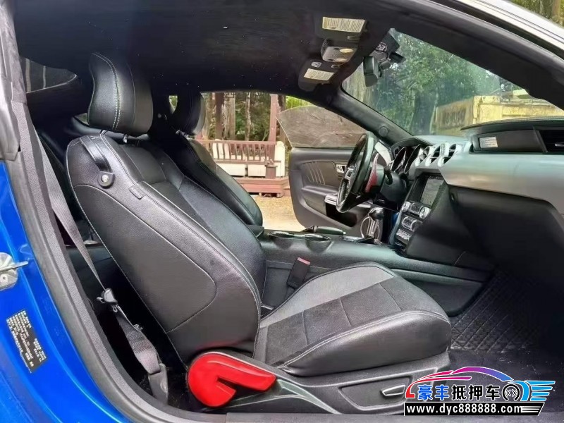 17年福特野马轿车抵押车出售