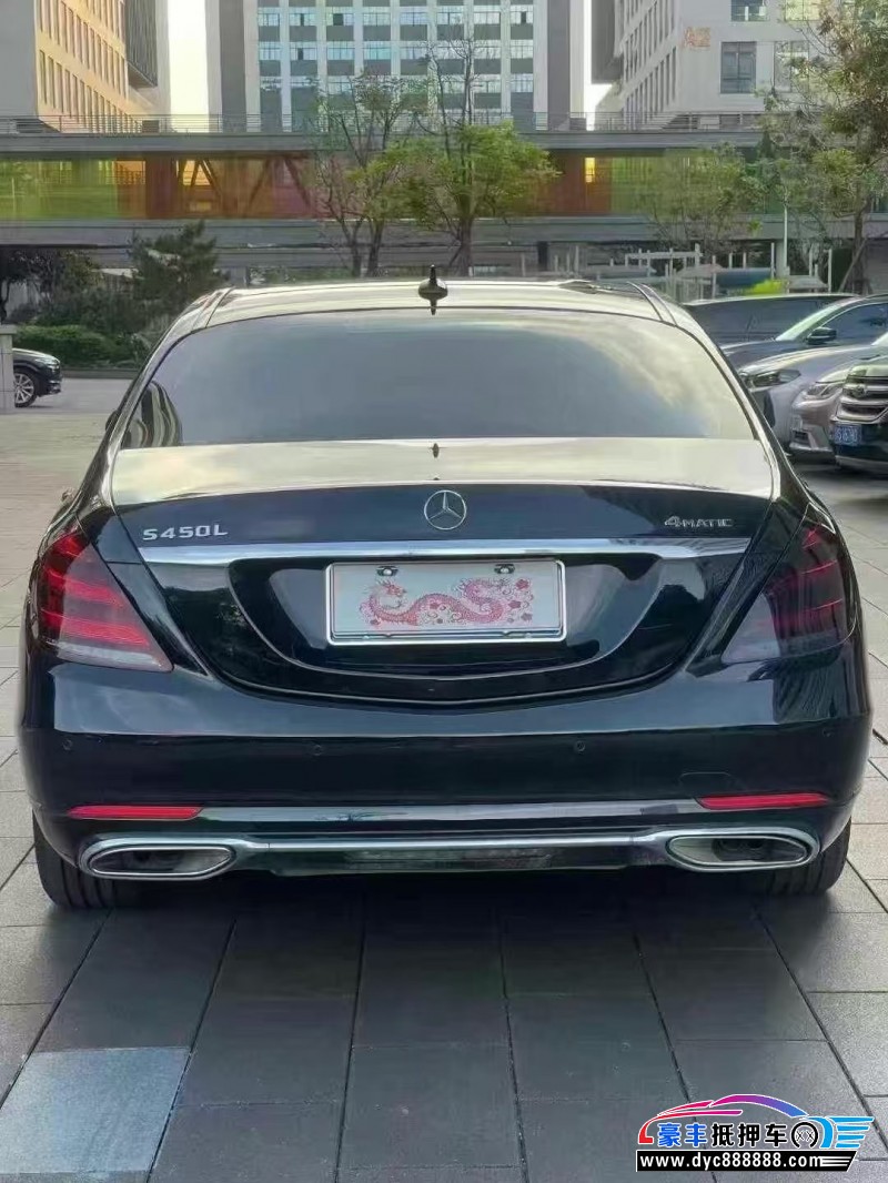18年奔驰S轿车抵押车出售