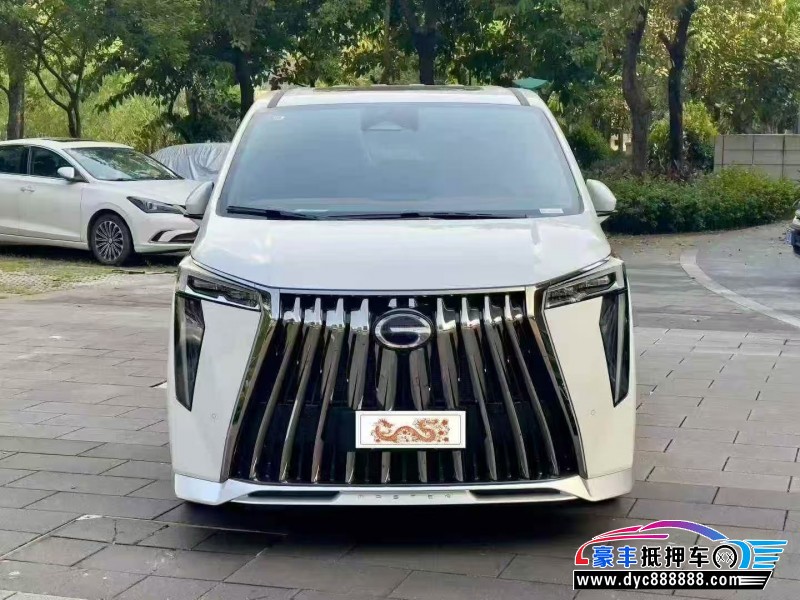 25年传祺M8轿车抵押车出售