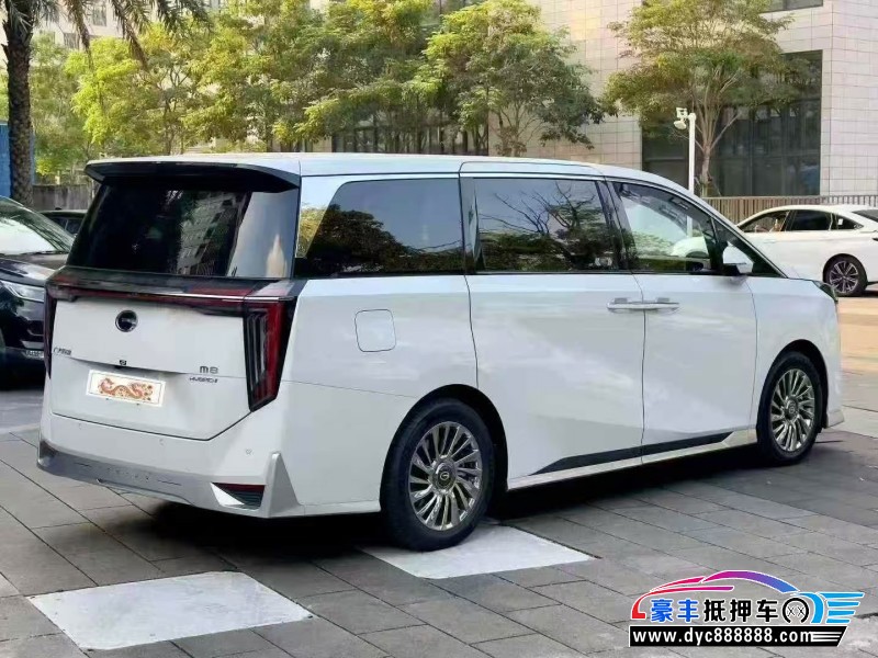 25年传祺M8轿车抵押车出售