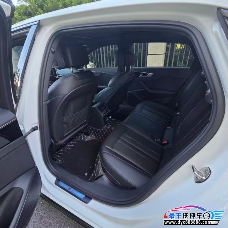 25年奥迪A4L轿车抵押车出售