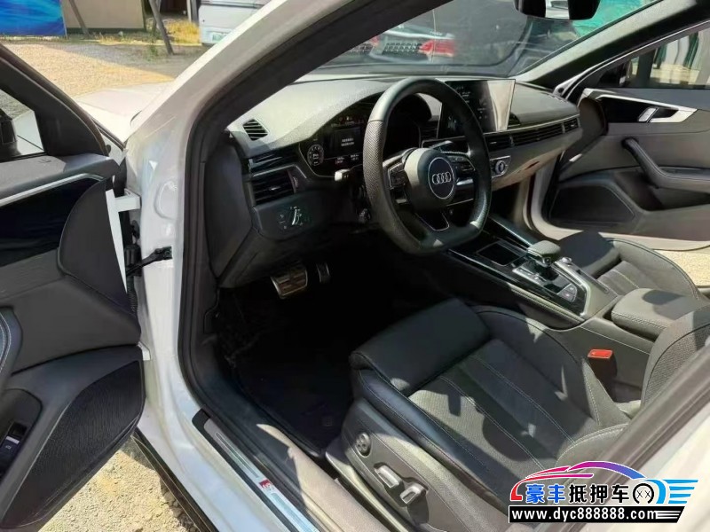 24年奥迪A4L轿车抵押车出售