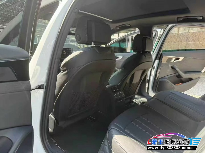 24年奥迪A4L轿车抵押车出售