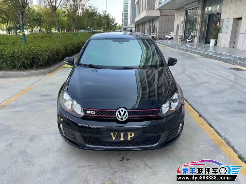 14年大众高尔夫轿车抵押车出售