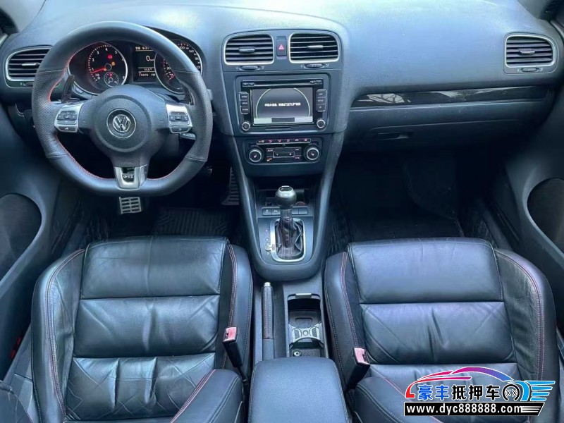 14年大众高尔夫轿车抵押车出售