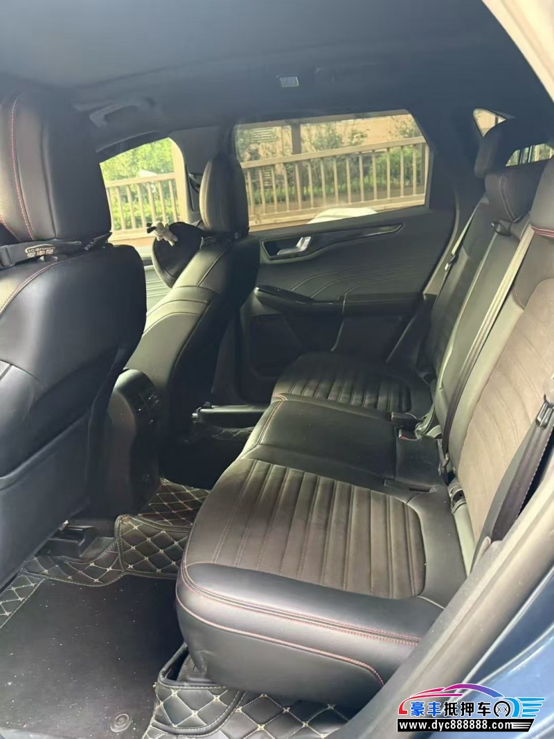 22年福特锐际轿车抵押车出售