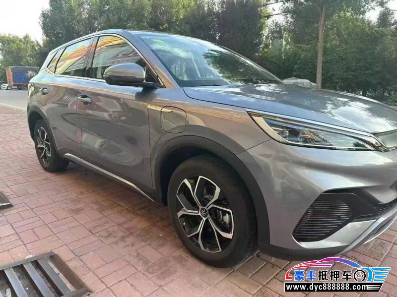 25年比亚迪元轿车抵押车出售