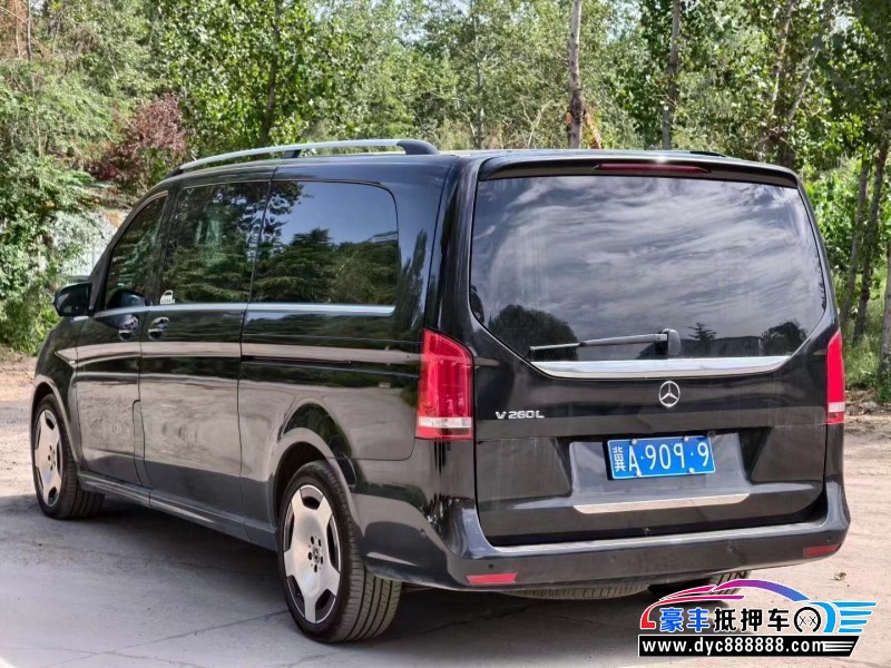 17年奔驰V轿车抵押车出售