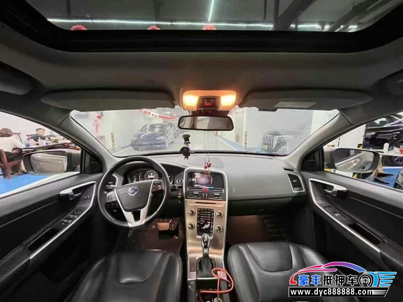 17年沃尔沃XC60轿车抵押车出售