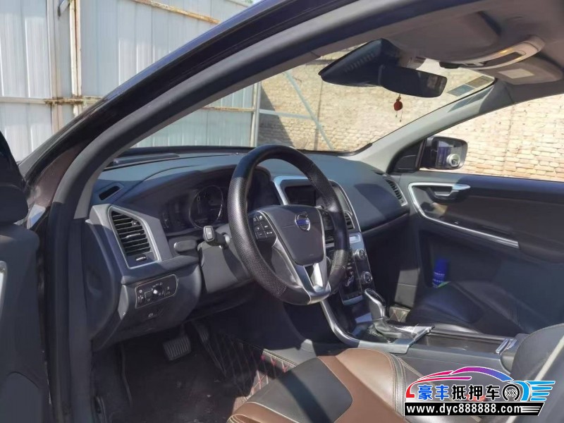 17年沃尔沃XC60轿车抵押车出售