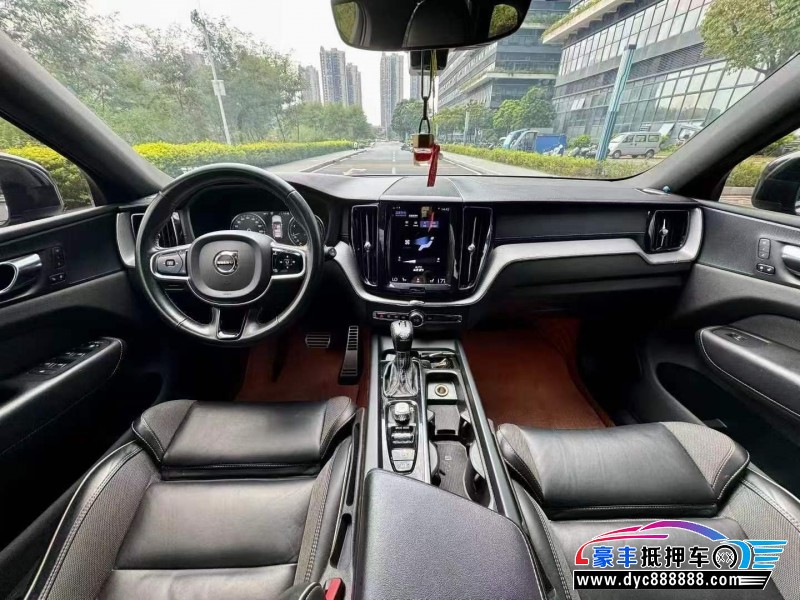 20年沃尔沃XC60轿车抵押车出售