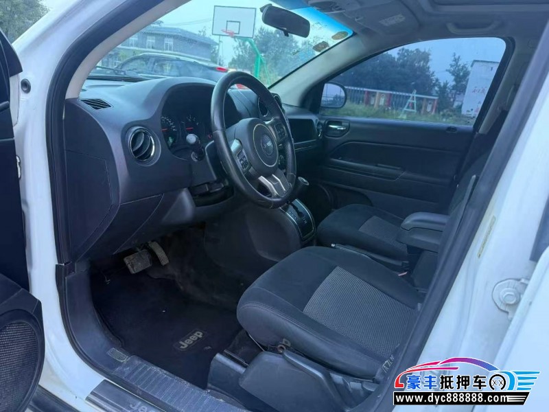 13年Jeep指南者SUV抵押车出售