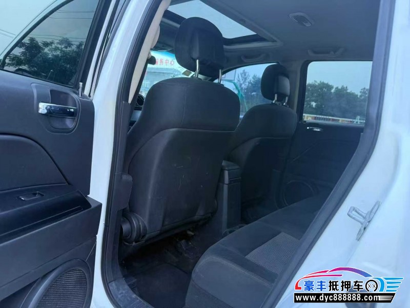 13年Jeep指南者SUV抵押车出售