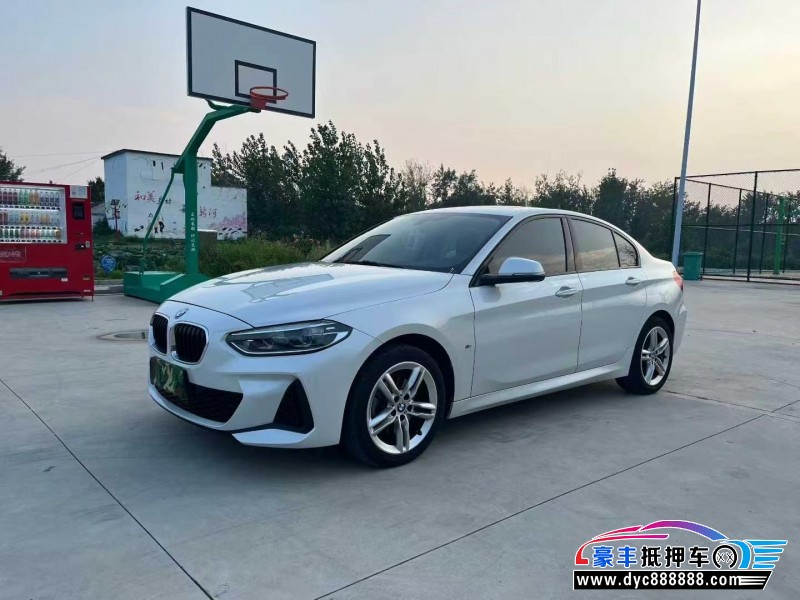 20年宝马1系轿车抵押车出售