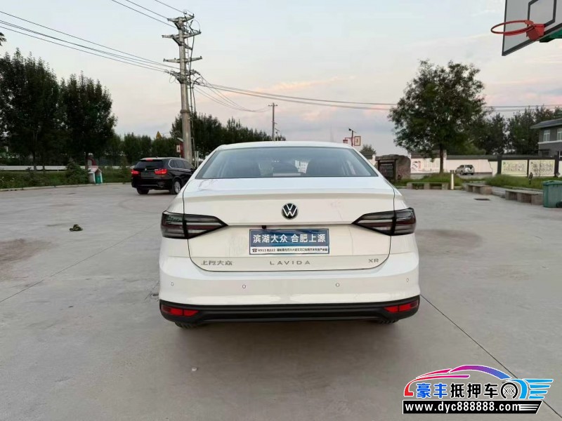 25年大众朗逸轿车抵押车出售