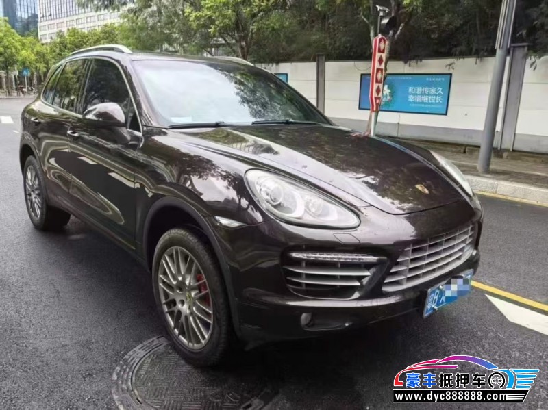 14年保时捷卡宴轿车抵押车出售