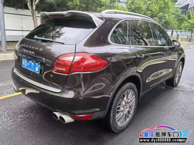 14年保时捷卡宴轿车抵押车出售