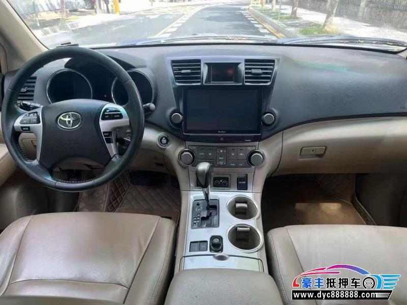 14年丰田汉兰达轿车抵押车出售