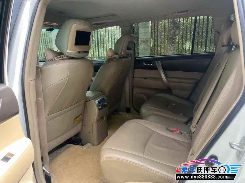 14年丰田汉兰达轿车抵押车出售