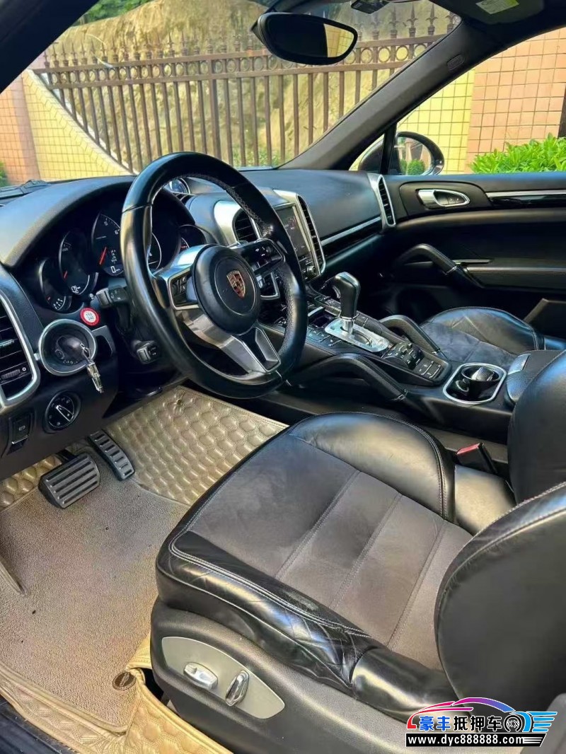 17年保时捷卡宴轿车抵押车出售