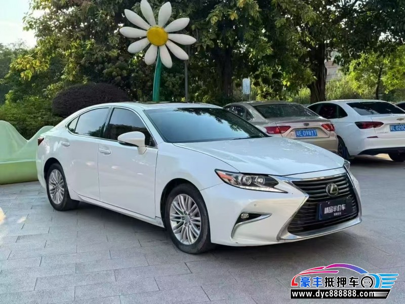 16年雷克萨斯ES轿车抵押车出售
