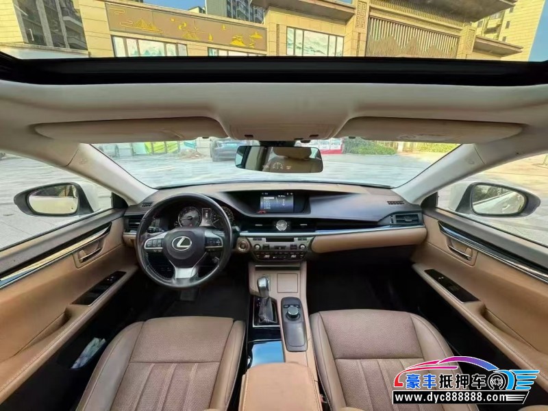 16年雷克萨斯ES轿车抵押车出售