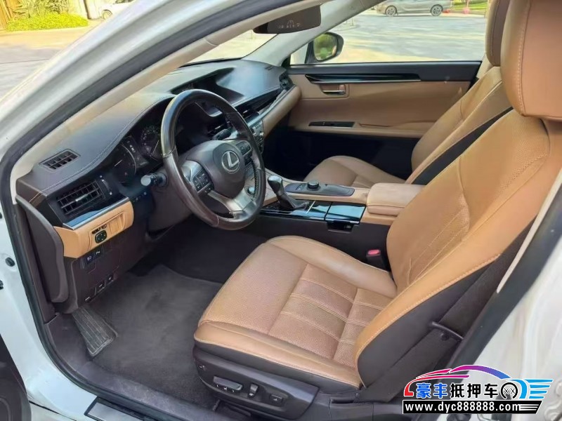 16年雷克萨斯ES轿车抵押车出售