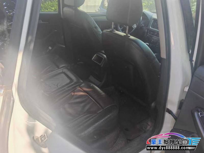 18年奥迪Q5轿车抵押车出售