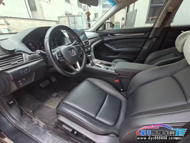 22年本田雅阁轿车抵押车出售