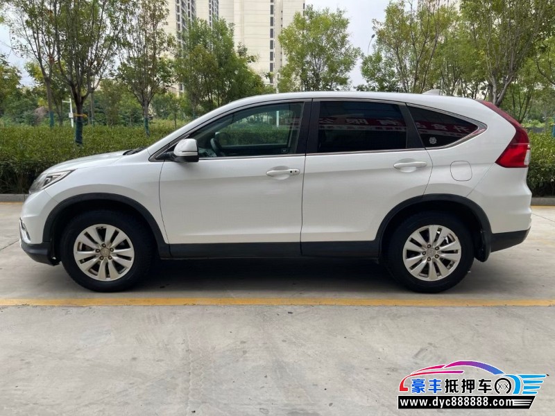 15年本田CR-V轿车抵押车出售