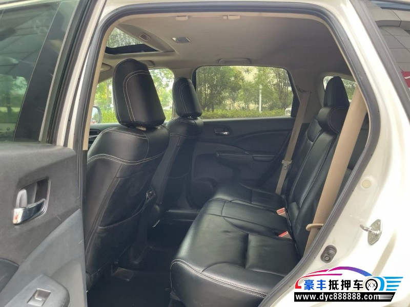 15年本田CR-V轿车抵押车出售