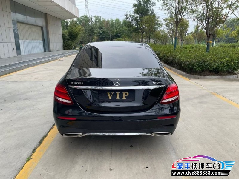 18年奔驰E轿车抵押车出售