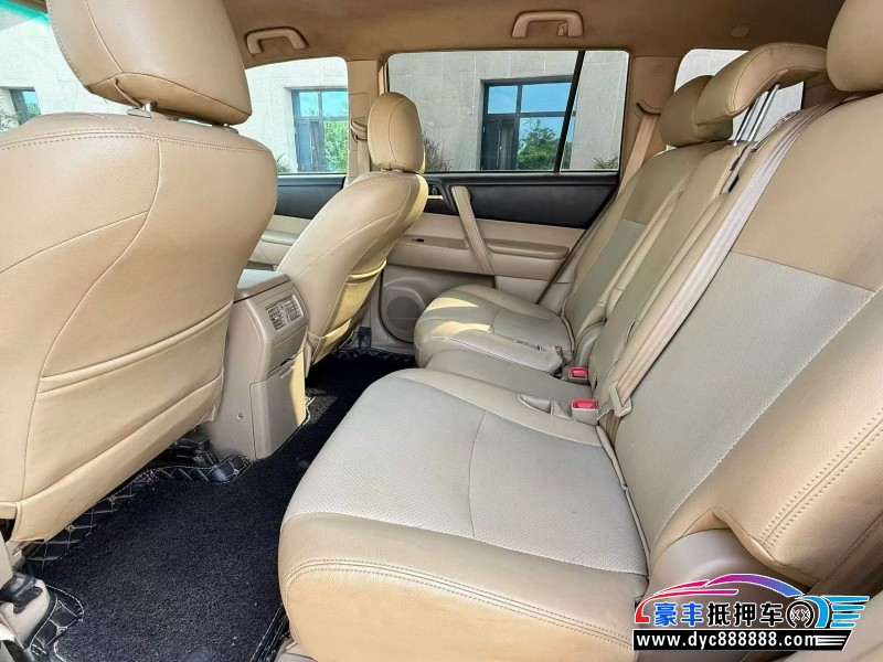 15年丰田汉兰达轿车抵押车出售