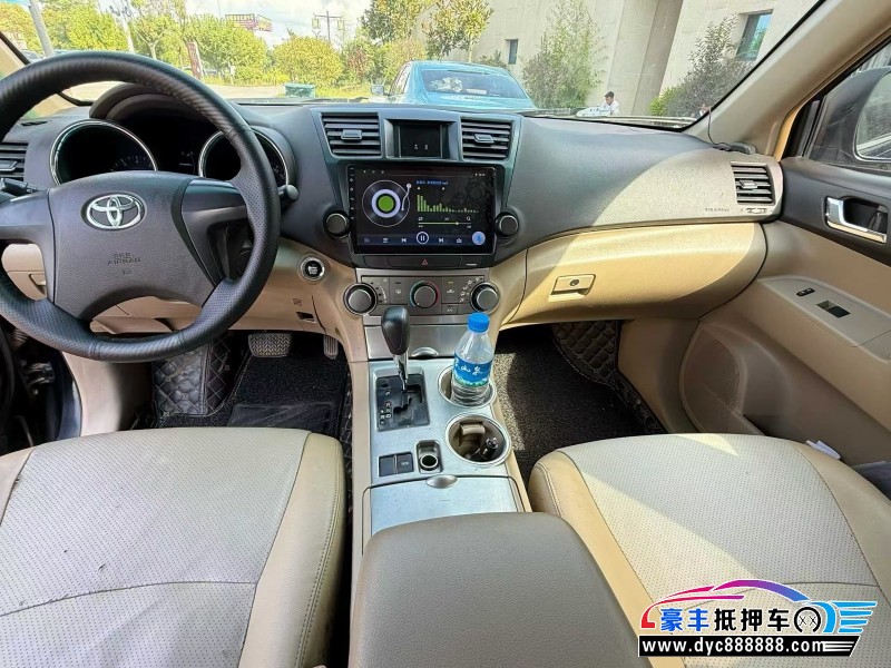 15年丰田汉兰达轿车抵押车出售