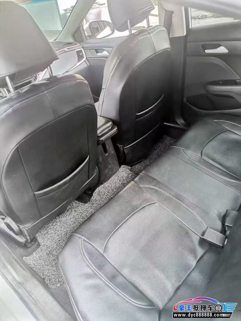 18年雪佛兰科沃兹轿车抵押车出售