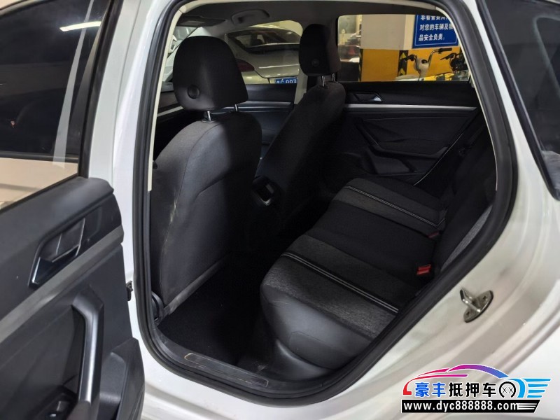 21年大众朗逸轿车抵押车出售