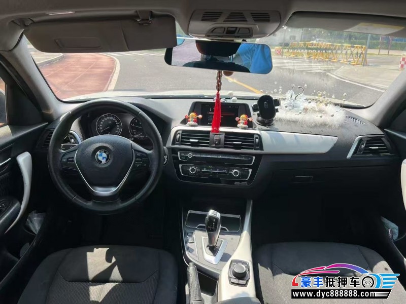 18年宝马1系轿车抵押车出售
