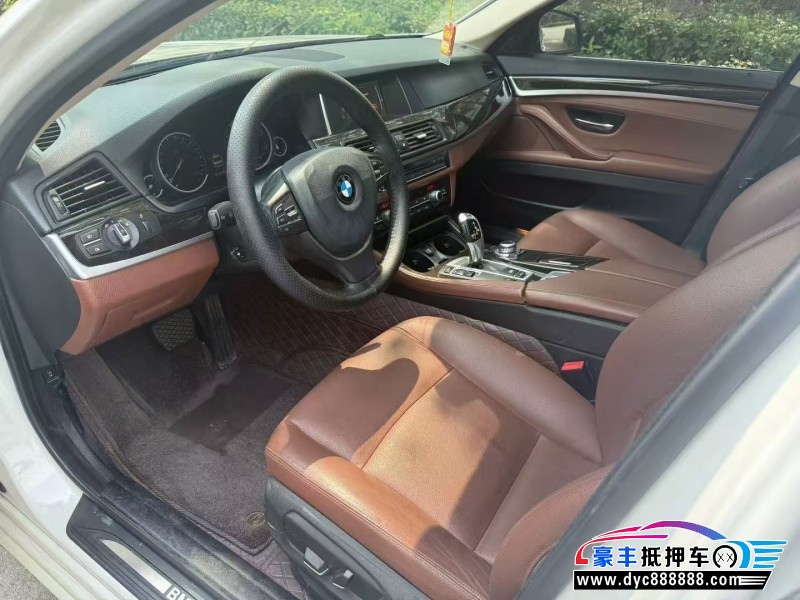 17年宝马5系轿车抵押车出售