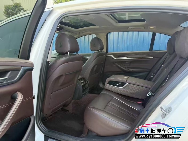 19年宝马5系轿车抵押车出售