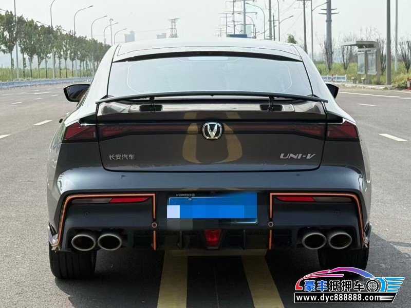 24年长安长安UNI轿车抵押车出售