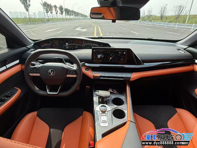 24年长安长安UNI轿车抵押车出售