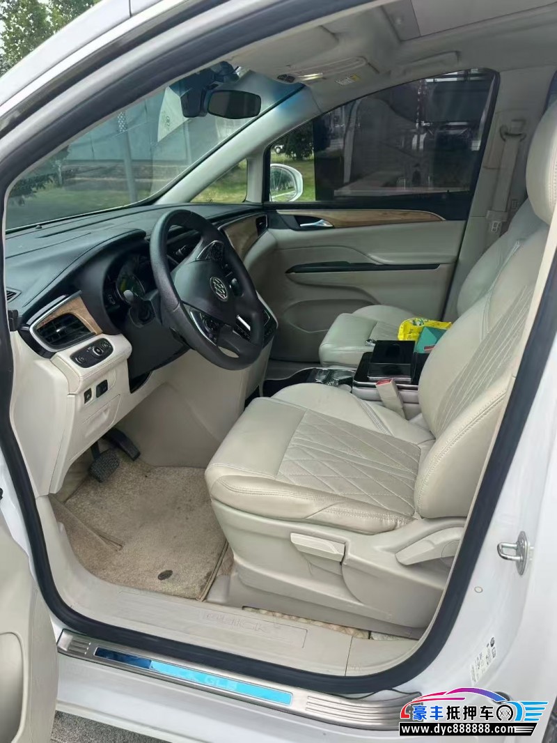 19年别克GL8MPV抵押车出售