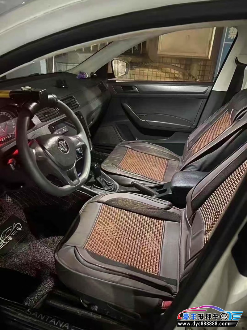 18年大众桑塔纳轿车抵押车出售