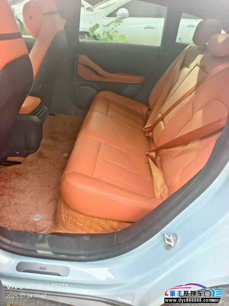 23年蔚来ET5轿车抵押车出售