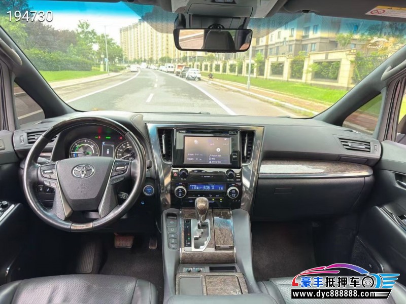 19年丰田威尔法轿车抵押车出售